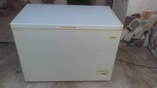 Freezer Congelador/refrigerador Perco Marca Articold 300lts
