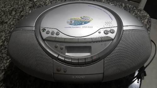 Radio Reproductor Cd Y Casettes Sony Con Control