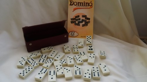Domino Con Libro De Trucos Para Ganar