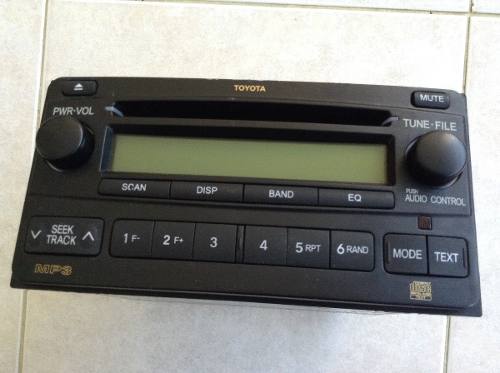 Reproductor Toyota 4runner Fortuner Radio Cd Aux 