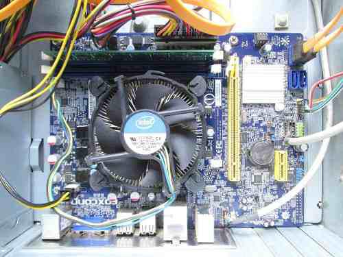 Tarjeta Madre Foxconn H61mxl-k 1155+procesador G630+4gb Ram