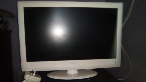 Tv Monitor Led Lcd De 22 Pulgadas Modelo Hl22xltw2