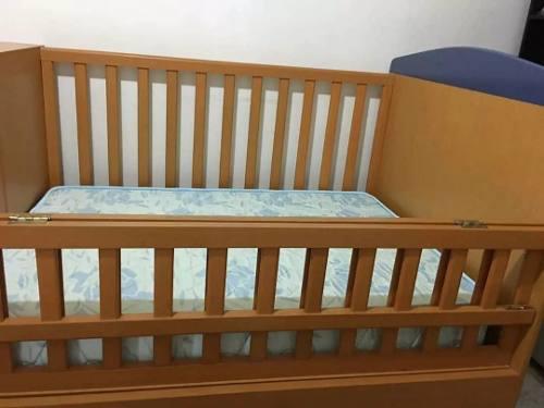 Cama Cuna De Madera Con Gaveta Convertible Como Nueva