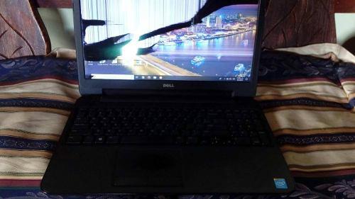 Laptop Dell P28f