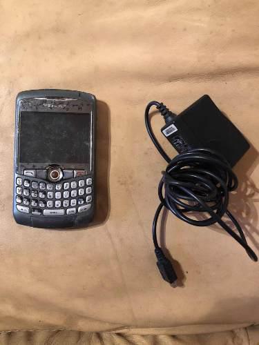 Vendo Blackberry, Sin Caja, Solo El Cargador, Con Batería