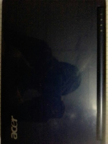 Mini Laptop Acer Aspire One Zg5 Nueva + Estuche Y Un Regalo