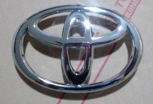Emblema De Parrilla Toyota Corolla  Al  Orig.(11)