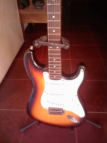 Guitarra Electrica Squir By Fender