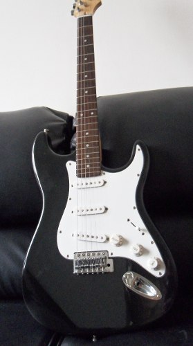 Guitarra Fender Squier Strat