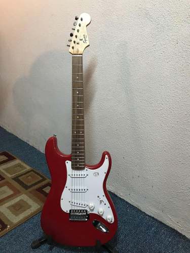 Stratocaster Squier Color Rojo