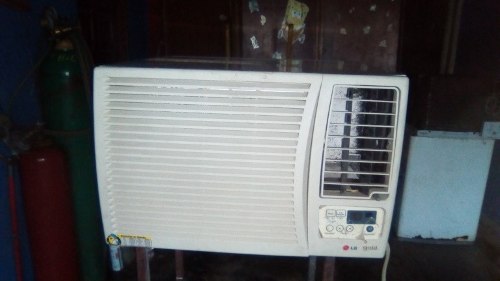 Aire De Ventana Lg De  Btu 220v