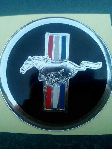 Emblema Para Centros De Rin Ford Mustang A Tu Medida.