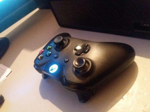 Xbox One 500gb Con Tres Juegos En Fisico