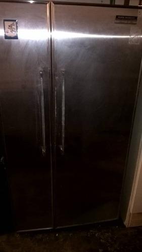 Nevera Dos Puertas Verticales Motor Dañado