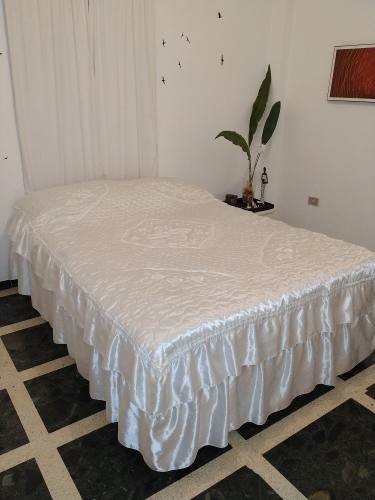 Box Spring Matrimonial Bipiel Con Colchon Trae Pillow