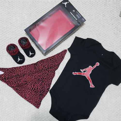 Conjuntos Para Bebe Nike Jordan