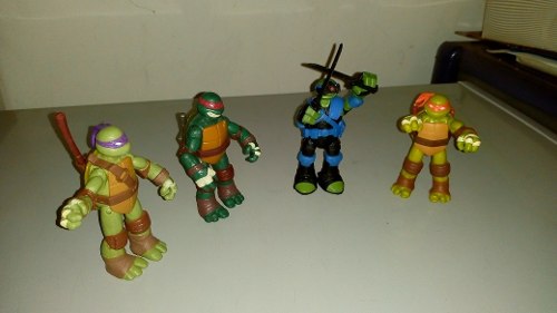 Mini Figuras Originales De Las Tortugas Ninja Son De 8 Cm