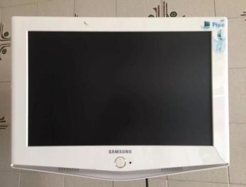 Televisor Y Monitor Samsung Lcd 19 Pulg. Optima Resolucion