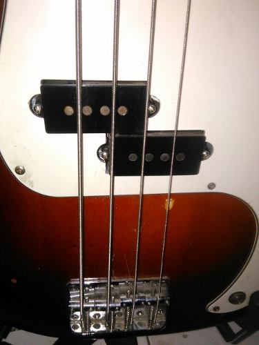 Squier Bass Precision 4 Cuerdas