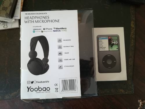 Ipod Classic 120gb Con Audífonos Yobao En Perfecto Estado