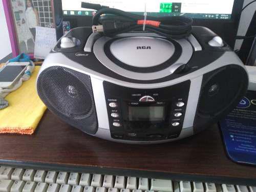 Radio Portatil Rca Con Cd Usb Trabaja Para 120v Y 220v Usado