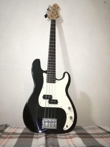 Bajo Eléctrico Aria St-series 4 Cuerdas Combo