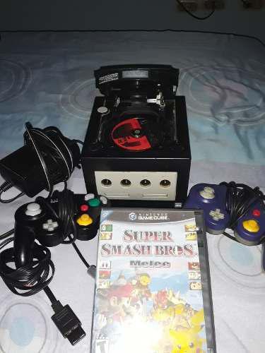 Nintendo Gamecube +2 Controles Y El Juego Super Smash Bmelee