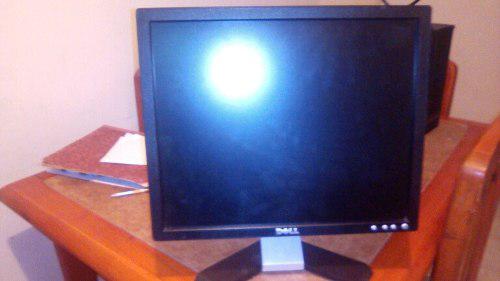 Monitor Dell De 17 Pulgadas Usado En Excelente Condiciones