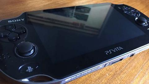 Sony Psvita Slim Wifi Consola De Juegos Original Psp + Juego