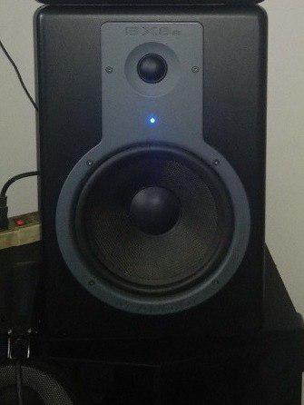 1 Monitor Amplificados M.audio Bx8a Vendo O Cambio