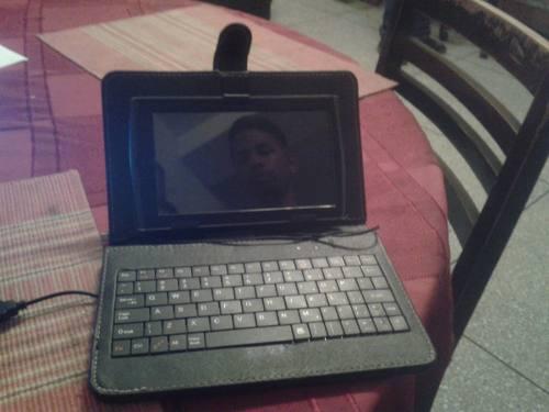 Tablet Coby Kyros Mid 7033-4 4gb Wifi + Accesori