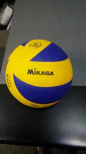 Balon Volleyball Mikasa