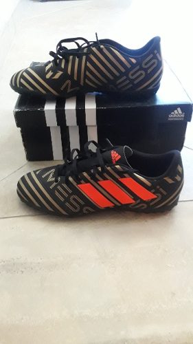 Semitacos adidas Messi Modelo 17.4