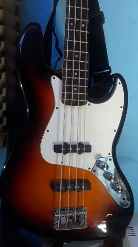 Bajo Eléctrico Fender Squier Jazz Bass Con Estuche