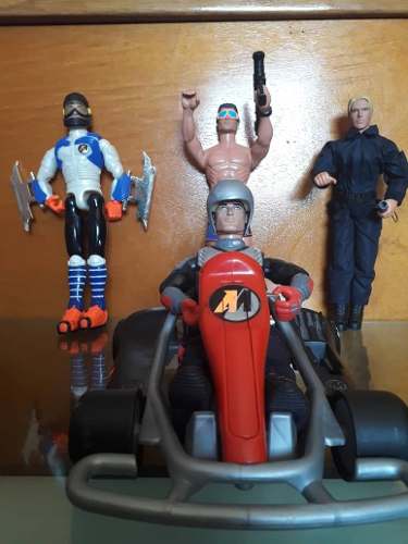 Muñecos Action Man Y Max Steel