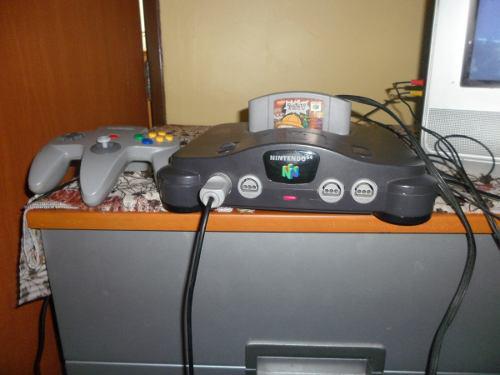 Nitendo 64 Con Un Juego,control Y Sus Cables