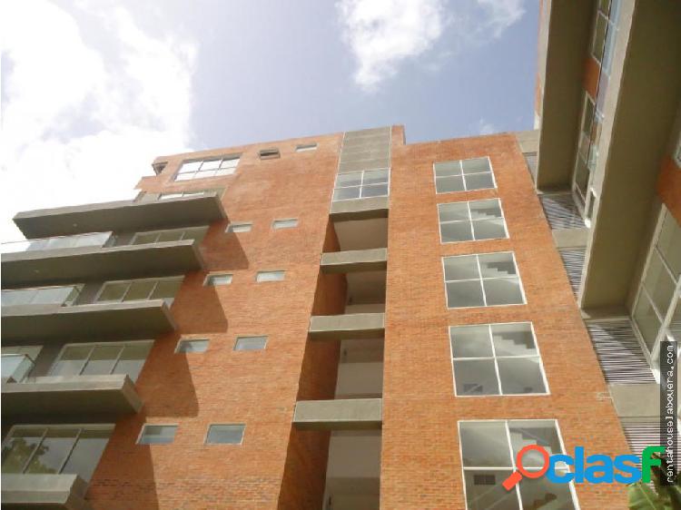 Apartamento en Venta Campo Alegre FS1 MLS18-8653