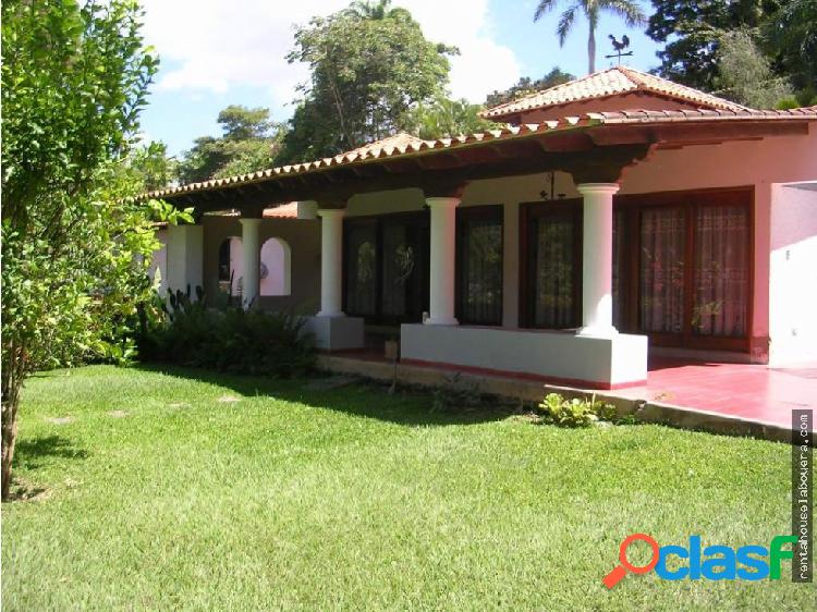 Casa en Venta Cerro Verde MB1 MLS16-9022