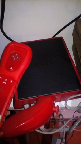 Nintendo Wii Edicion Especial Color Rojo