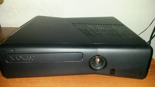 Xbox 360 Slim Leer