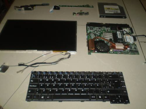 Procesador, Teclado,memoria Laptop D M54r Repuestos