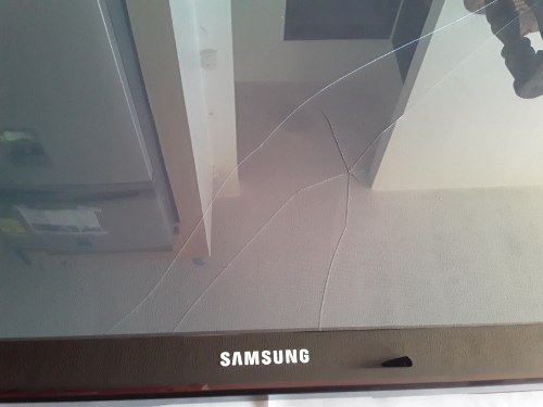 Televisor De 43 Plasma Samsung 3d Pantalla Partida