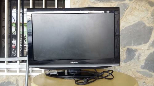 Tv Monitor Toshiba Lcd - 17 Pulgadas