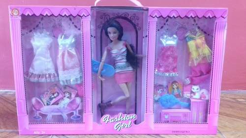 Barbie Con Accesorios Y Vestidos