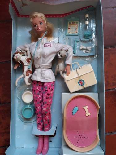 Barbie Veterinaria Original Mattel Usada En Su Caja