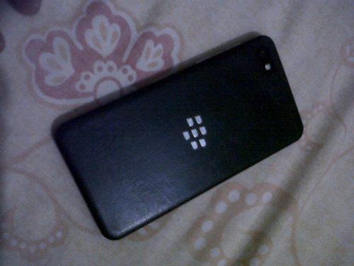 Blackberry Z10 Sim Arriba
