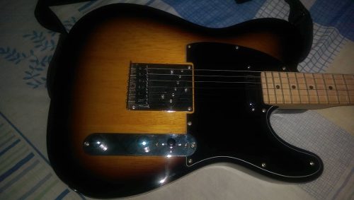 Guitarra Electrica Fender Squier.