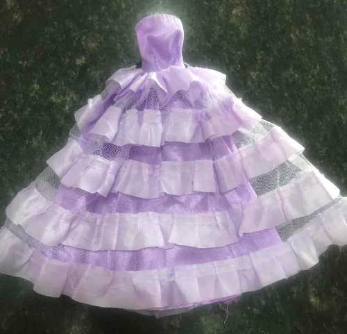 Hermosos Vestidos De Barbie Y Zapatos