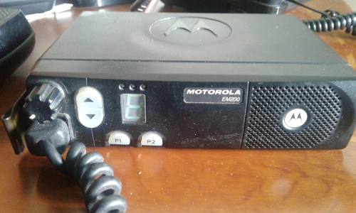 Radio Motorola Em200 En Excelente Estado Con Antena.