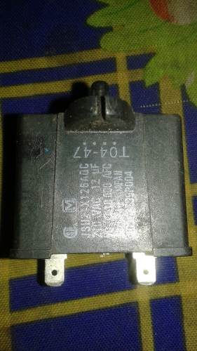 Capacitor De Nevera 12uf 210vac Japones